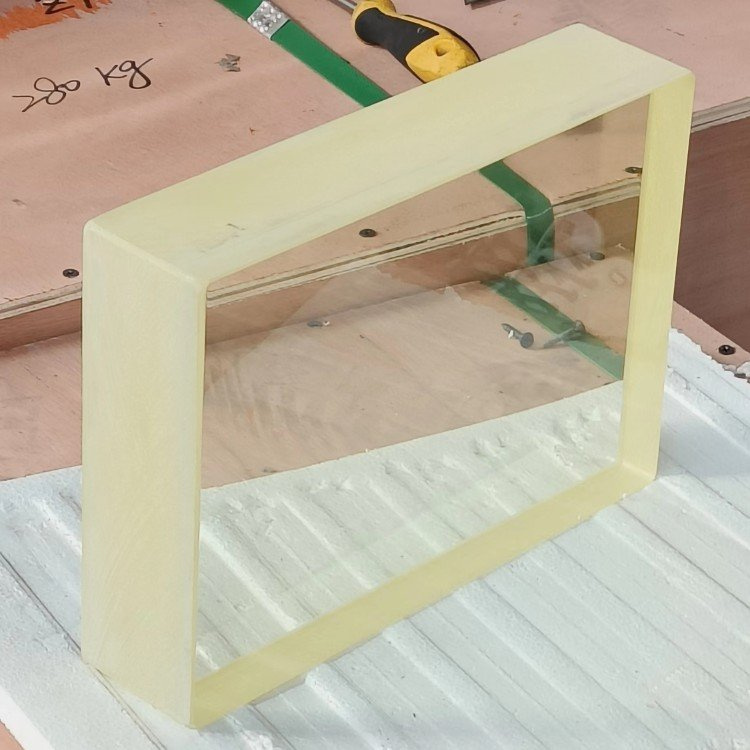 西安铅玻璃是什么材料做的